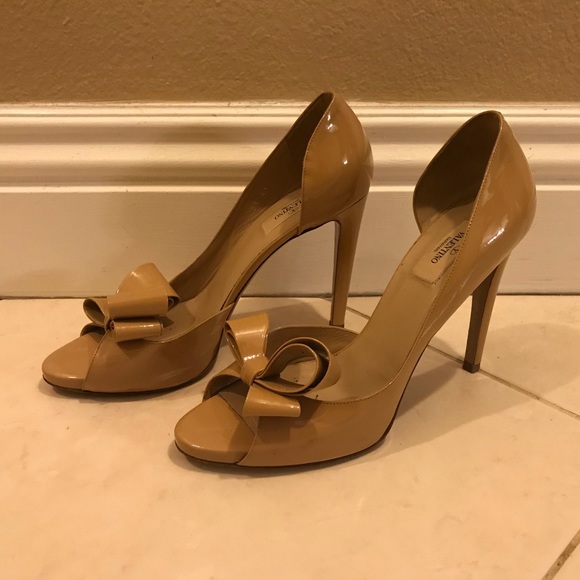 Valentino patent leather bow heels - Picture 1 of 3